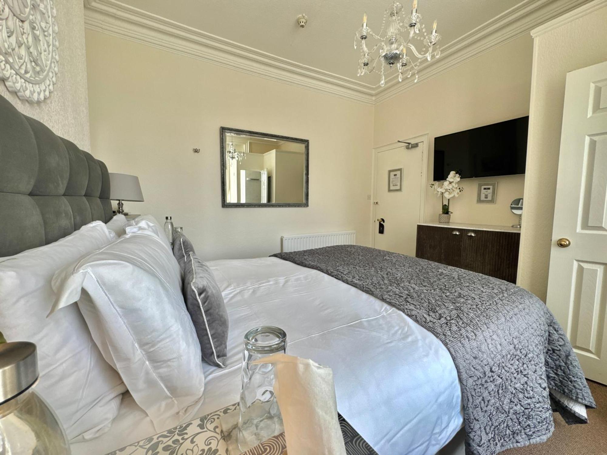 The Wadham Hotel Weymouth Exterior photo